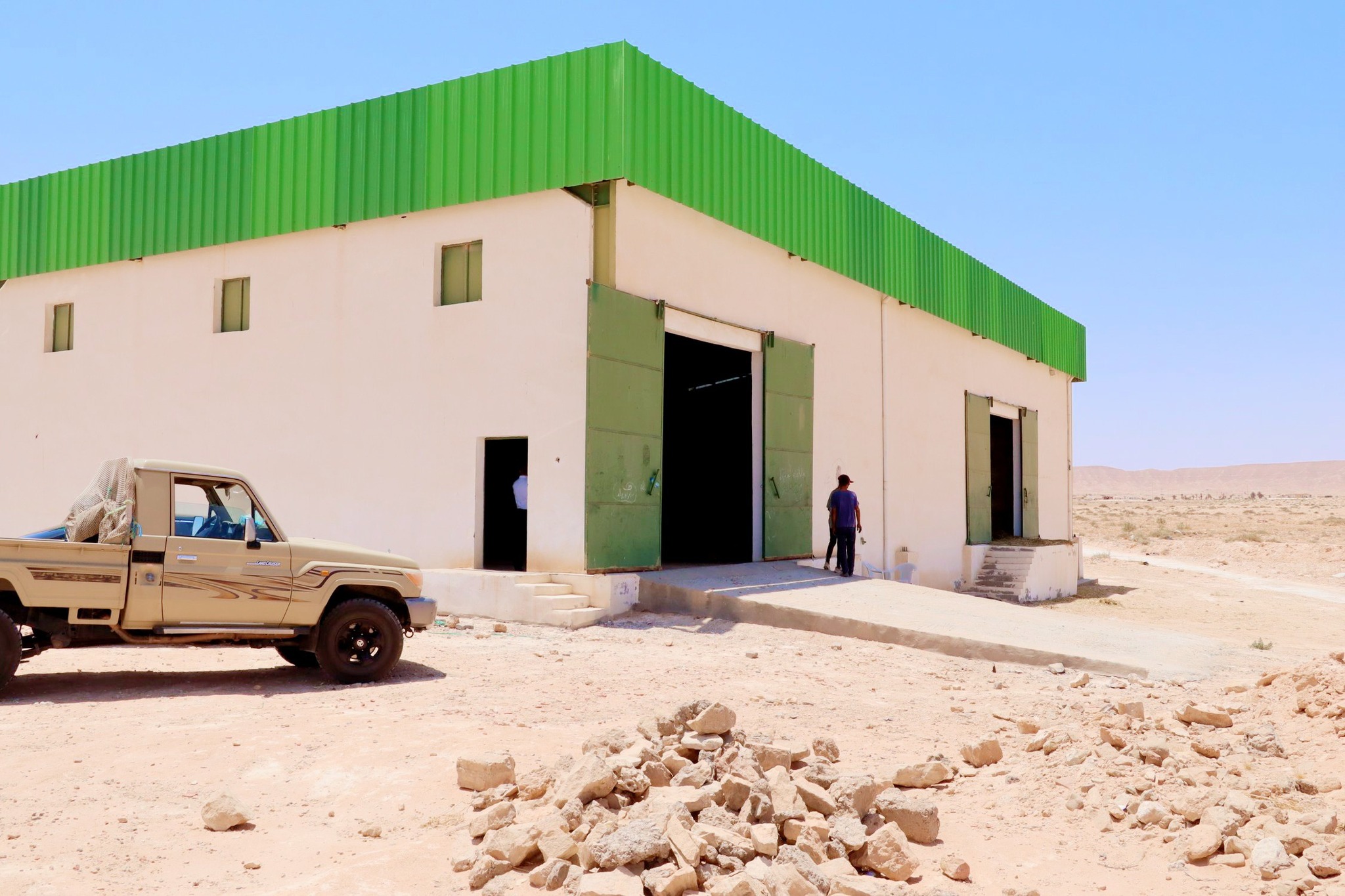 تطاوين: الديوان الوطني للأعلاف يعلن عن أسعار تفاضلية للأعلاف الخشنة لفائدة مربي الماشية بالجهة