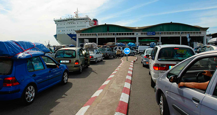 Le ministère de l’Intérieur lance un programme pour faciliter le retour des Tunisiens de l’étranger. Des mesures pratiques et des démarches douanières allégées 