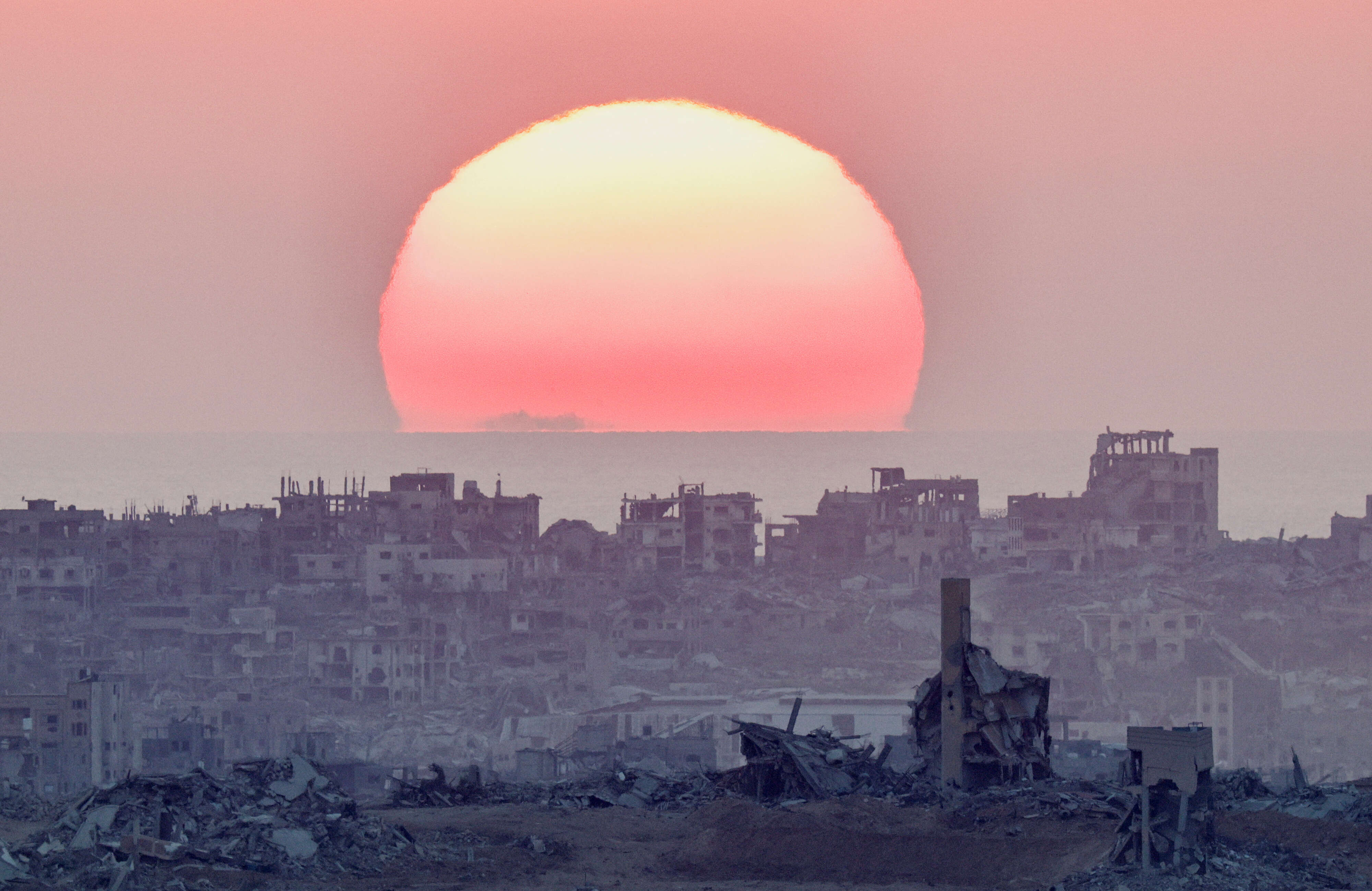 ترامب يتحدث عن مؤشرات إلى "مجاعة حقيقية" في غزة