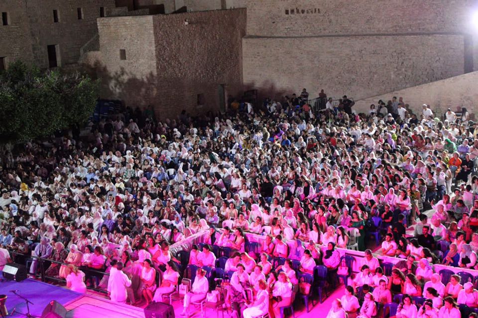 المنستير: الجمهور يؤثث عرض "الرباط يغني 2" من إنتاج جمعية مهرجان المنستير الدولي