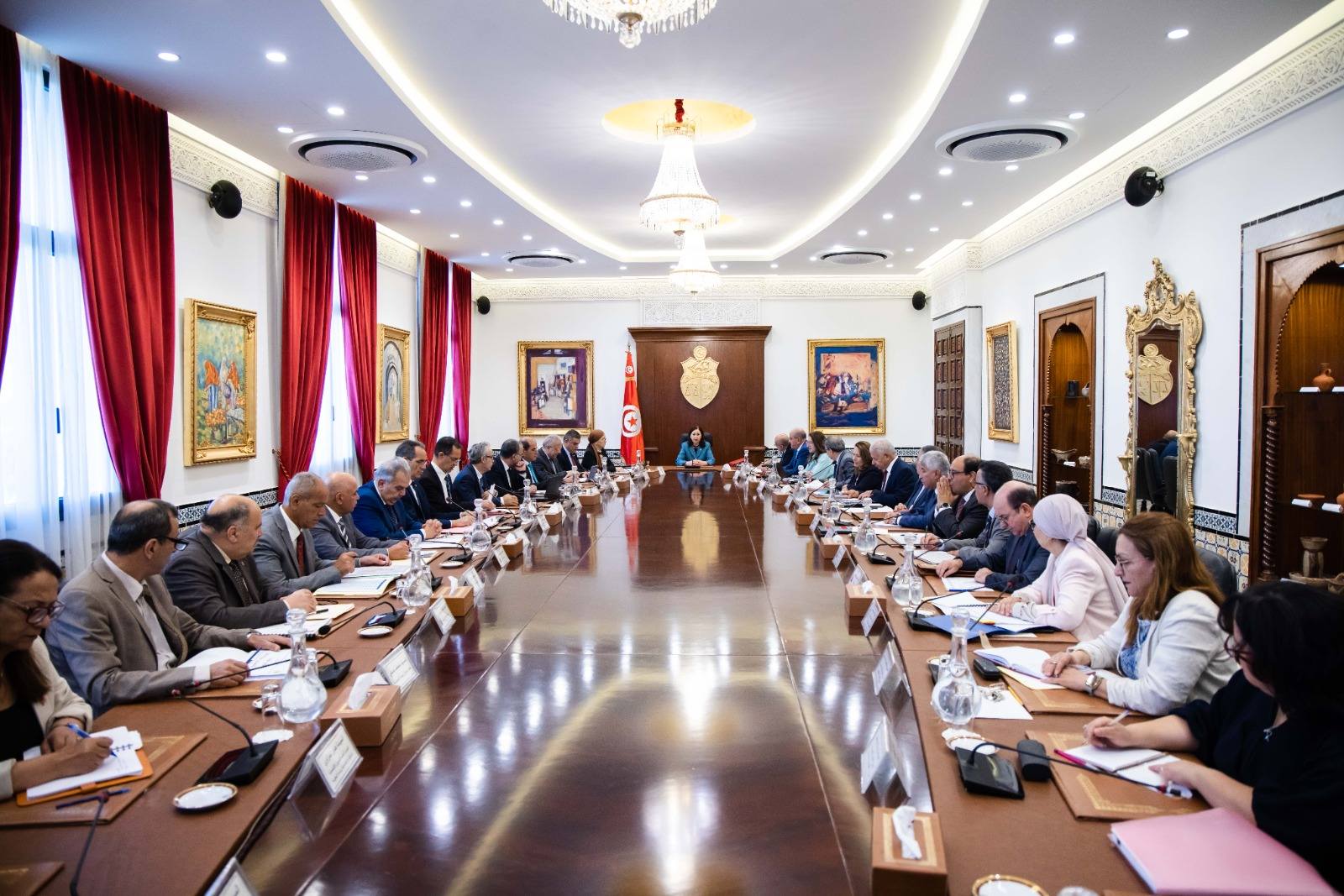 مجلس وزاري ينظر في الملامح الأولية للميزان الاقتصادي لسنة 2026  