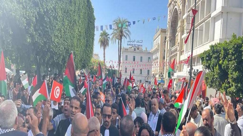 تواصل الاعتصام أمام السفارة الأمريكية دعما لغزة والمشاركة في التحضير لأسطول الصمود المغاربي
