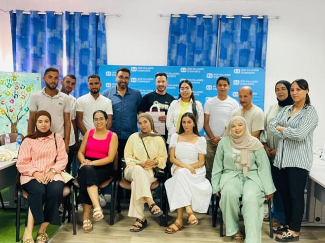 اختتام دورة تدريبية لفائدة الأخصائيين الاجتماعيين بقرى " س و س " حول مهارات مرافقة الأسر المهددة بالتفكك