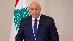 الرئيس اللبناني يدعو حزب الله اللبناني وأحزاب سياسية أخرى إلى تسليم أسلحتها إلى الجيش
