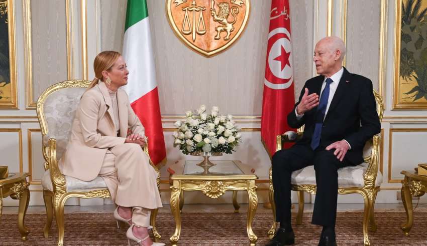  Kaïs Saïed reçoit Giorgia Meloni au Palais de Carthage: Dialogue frontal sur les migrations et les crimes d’occupation