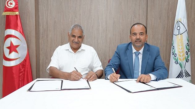 الاتحاد التونسي للفلاحة والصيد البحري والمنظمة التونسية لإرشاد المستهلك يوقعان اتفاقية تعاون استراتيجي