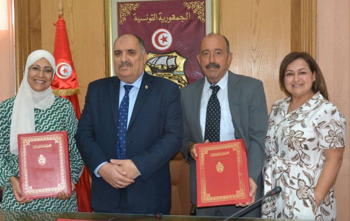 الإمضاء على اتفاقية تعاون بين وزارة الشؤون الدينية والجمعية التونسية للصحة الإنجابية