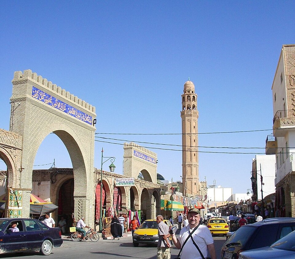 توزر: الموافقة على عدد من مطالب الانتفاع بالامتياز الجبائي لاقتناء عربات تاكسي ولواج ونقل ريفي