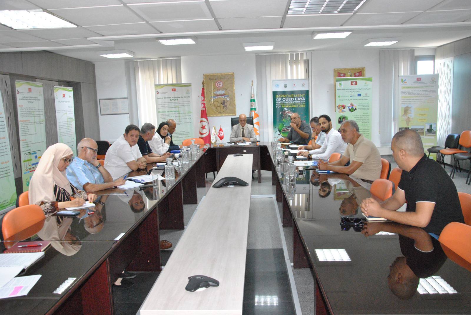 الوكالة الوطنية للتصرف في النفايات تبحث حلولًا عاجلة لنفايات الأنشطة الصحية