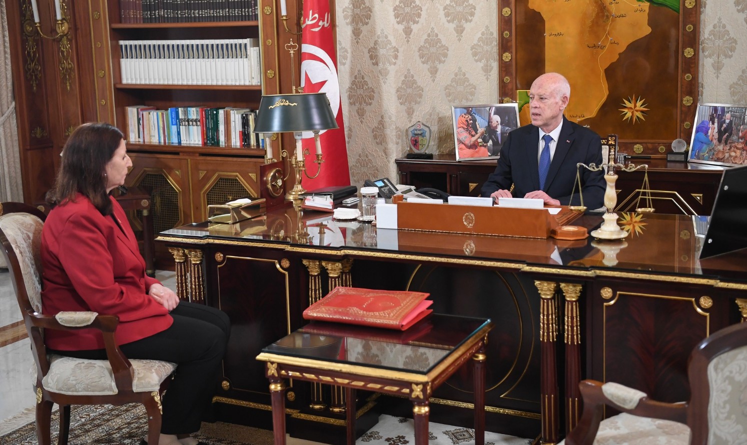 رئيس الجمهورية : ’’الشعب التونسي يعلم دقائق الأمور وسيُحبط كلّ المحاولات البائسة للتنكيل به وتأجيج الأوضاع’’