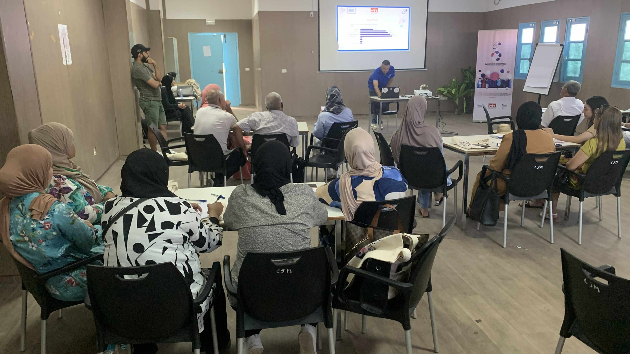 المركب الشبابي بمدنين يحتضن المنتدى الجمعياتي الأول حول المراحل ووجهات النظر بتنظيم من جمعية صوت الطفل الريفي 