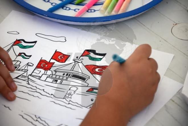 في شارع بورقيبة بالعاصمة : خيمة تعريفية بأسطول الصمود المغاربي لكسر الحصار المفروض على غزة