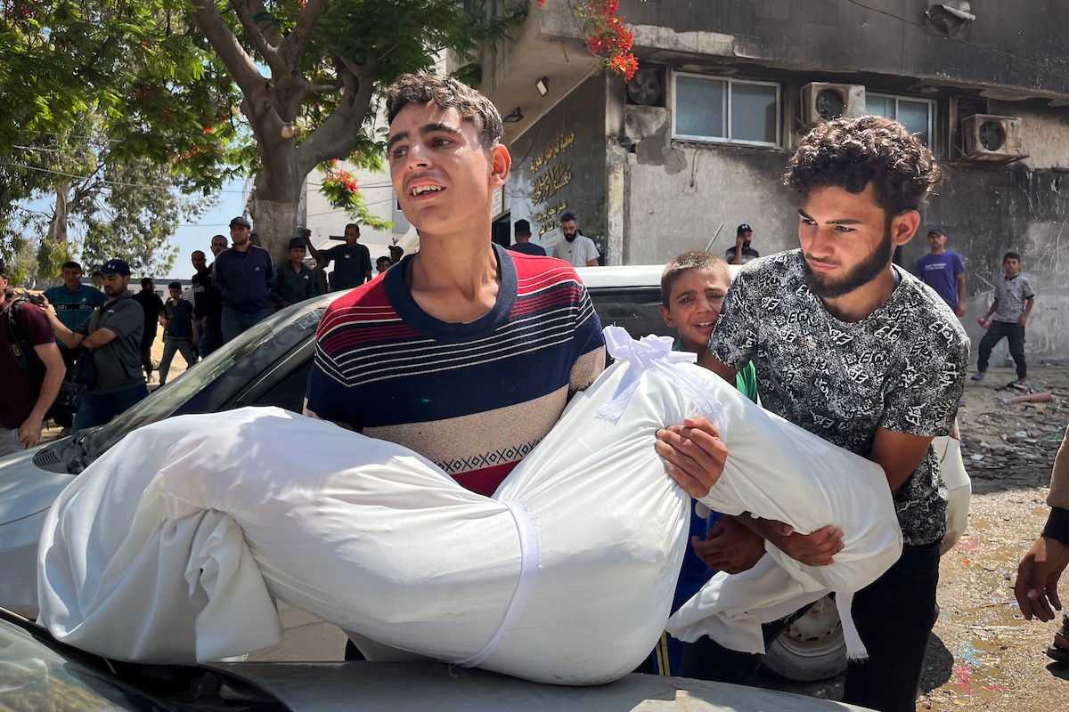 استشهاد 21 فلسطينيا بإطلاق نار وقصف صهيوني على مناطق متفرقة في قطاع غزة