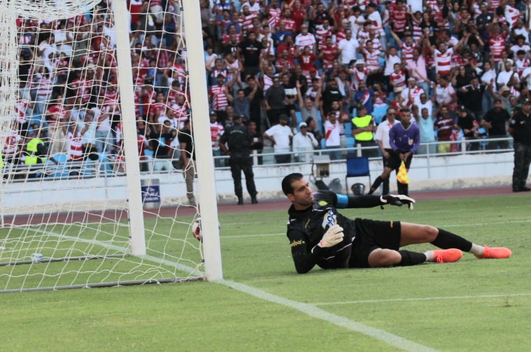 Foot et en Ligue 1 , débuts victorieux pour le Club Africain et la JS Kairouan, faux départ pour l’Espérance