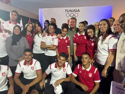 اللجنة الوطنية الأولمبية التونسية تُـكرّم الرياضيين التونسيين المتوّجين في الألعاب الإفريقية المدرسية بالجزائر