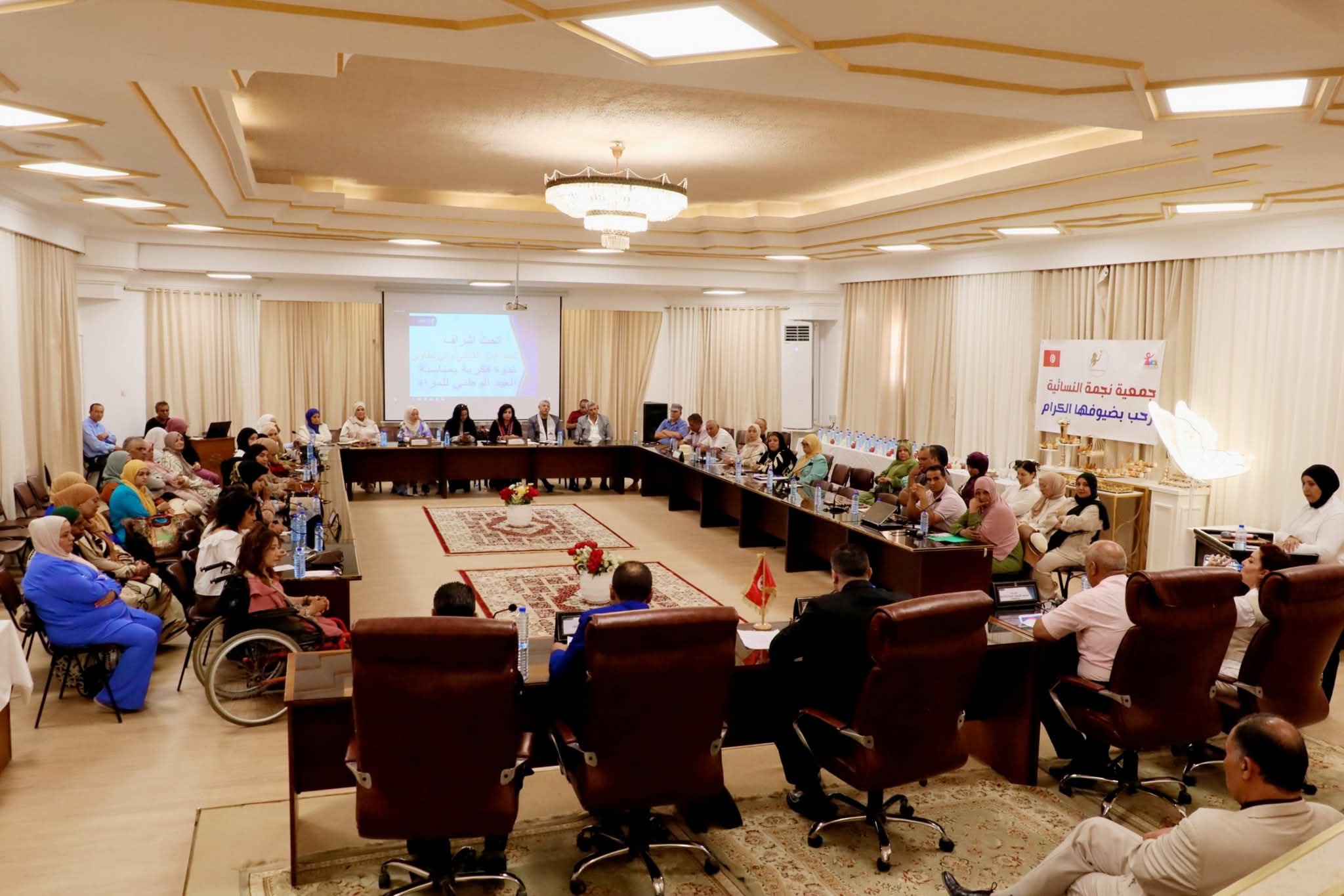 تطاوين: ندوة فكرية بعنوان "المرأة التونسية بين النص والتطبيق" بحضور ضيفات شرف من فلسطين المحتلة