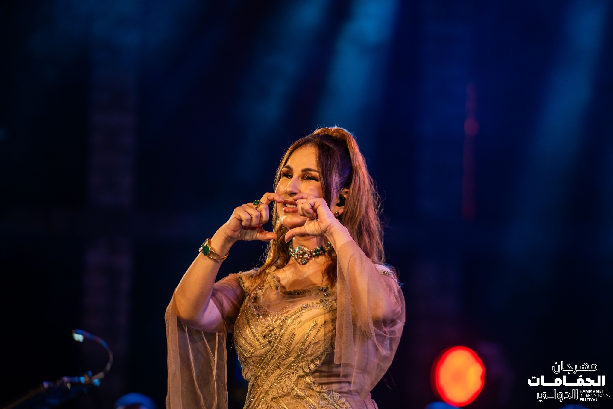 Nabiha Karaouli clôture en beauté la 59ᵉ édition du Festival International de Hammamet