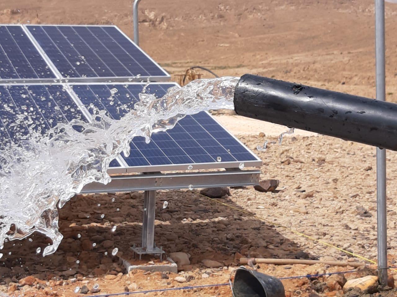 المصادقة على كهربة 50 بئرا بالطاقة الشمسية دعما للمشاريع الفلاحية برمادة