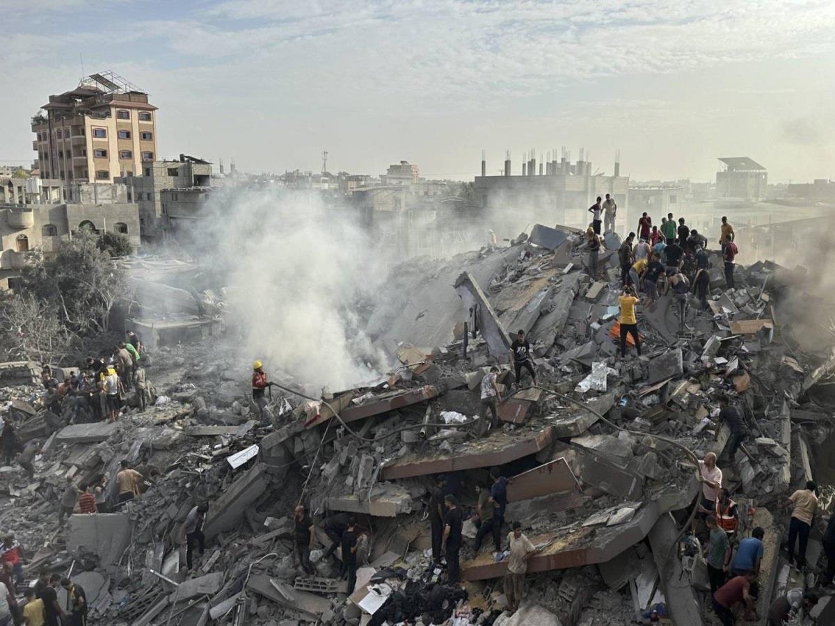 العدوان الصهيوني على غزة: ارتفاع حصيلة الضحايا إلى 61776 شهيدا و154906 مصابين.