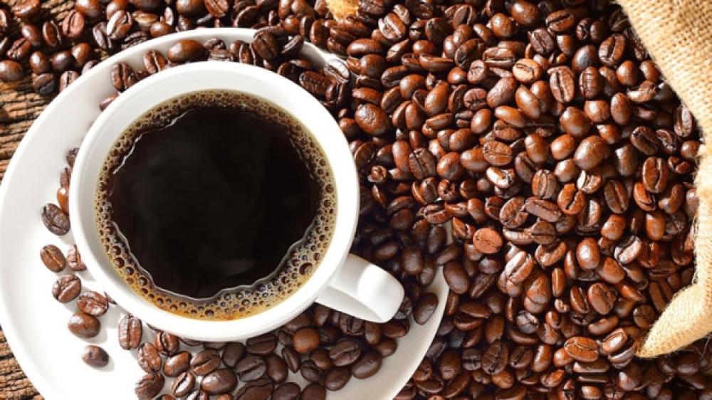 علمياً.. فنجان القهوة صباحاً يحسن المزاج