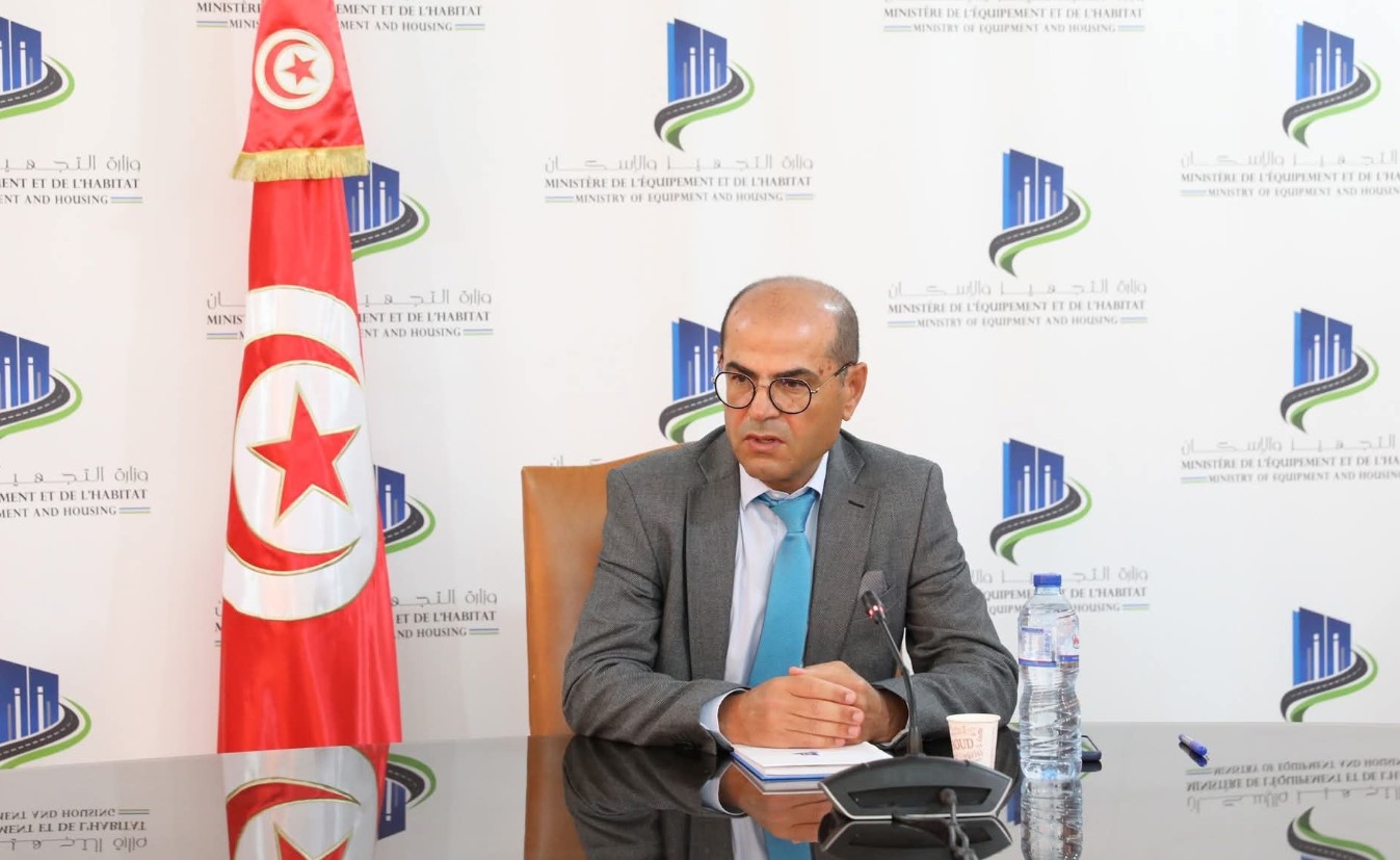 وزارة التجهيز : جلسة عمل حول نسق انجاز مشروع تهيئة ميناء الصيد البحري بالمهدية