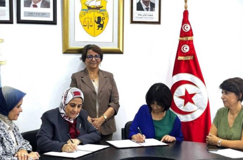 توقيع اتفاقية بين المعهد الوطني لعلوم وتكنولوجيا البحار بقرطاج والمعهد القومي لعلوم البحار والمصائد بمصر