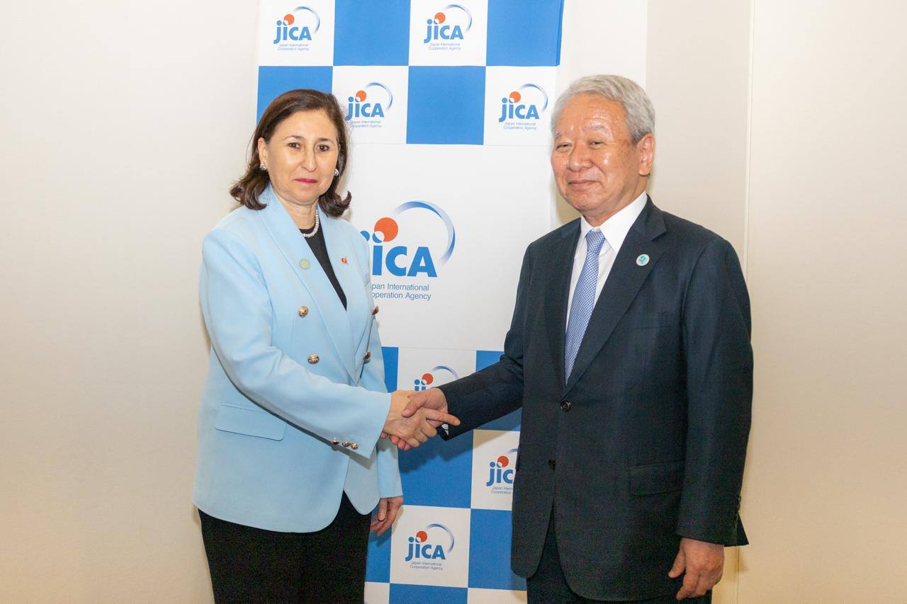  La Cheffe du Gouvernement, Sarra Zaafrani Zenzri - Akihiko Tanaka (JICA) : Vers un forum économique tuniso-japonais en 2026 