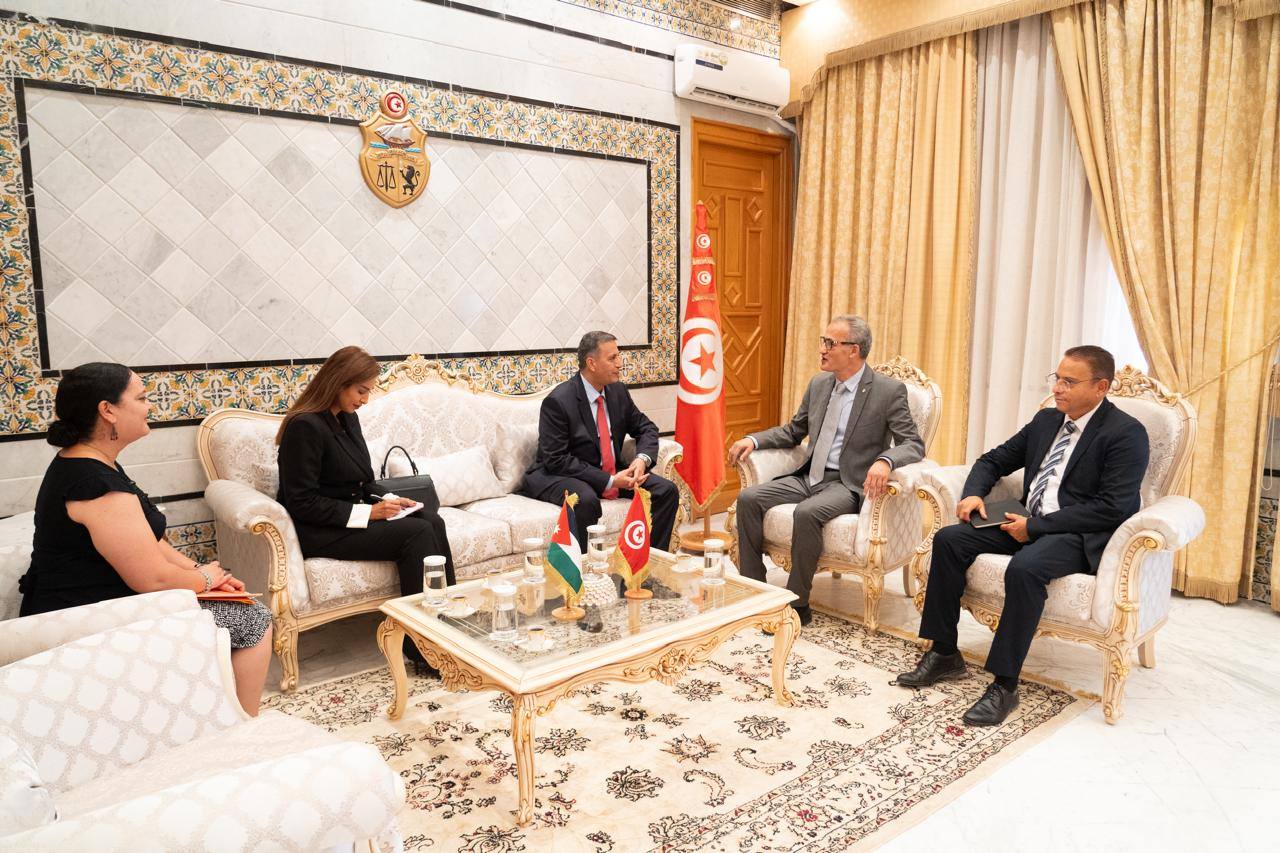 وزير الحارجية يستقبل سفير المملكة الأردنية الهاشمية بتونس.