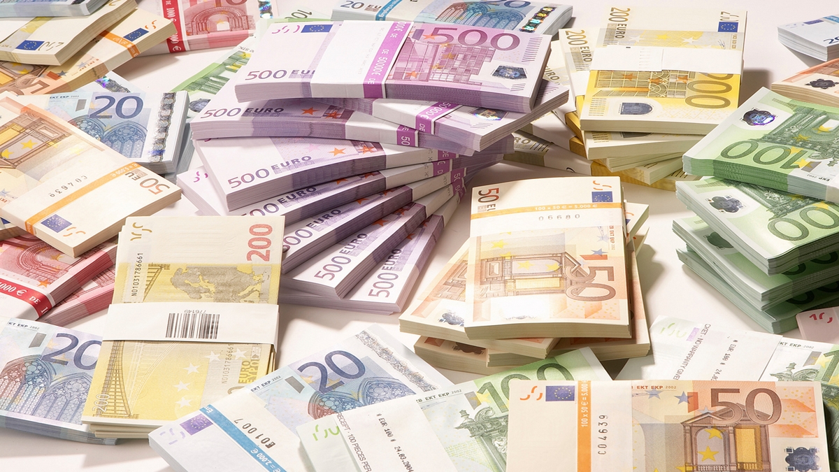 احتياطي تونس من العملة الأجنبية يصل إلى 105 أيام توريد مع منتصف اوت 2025