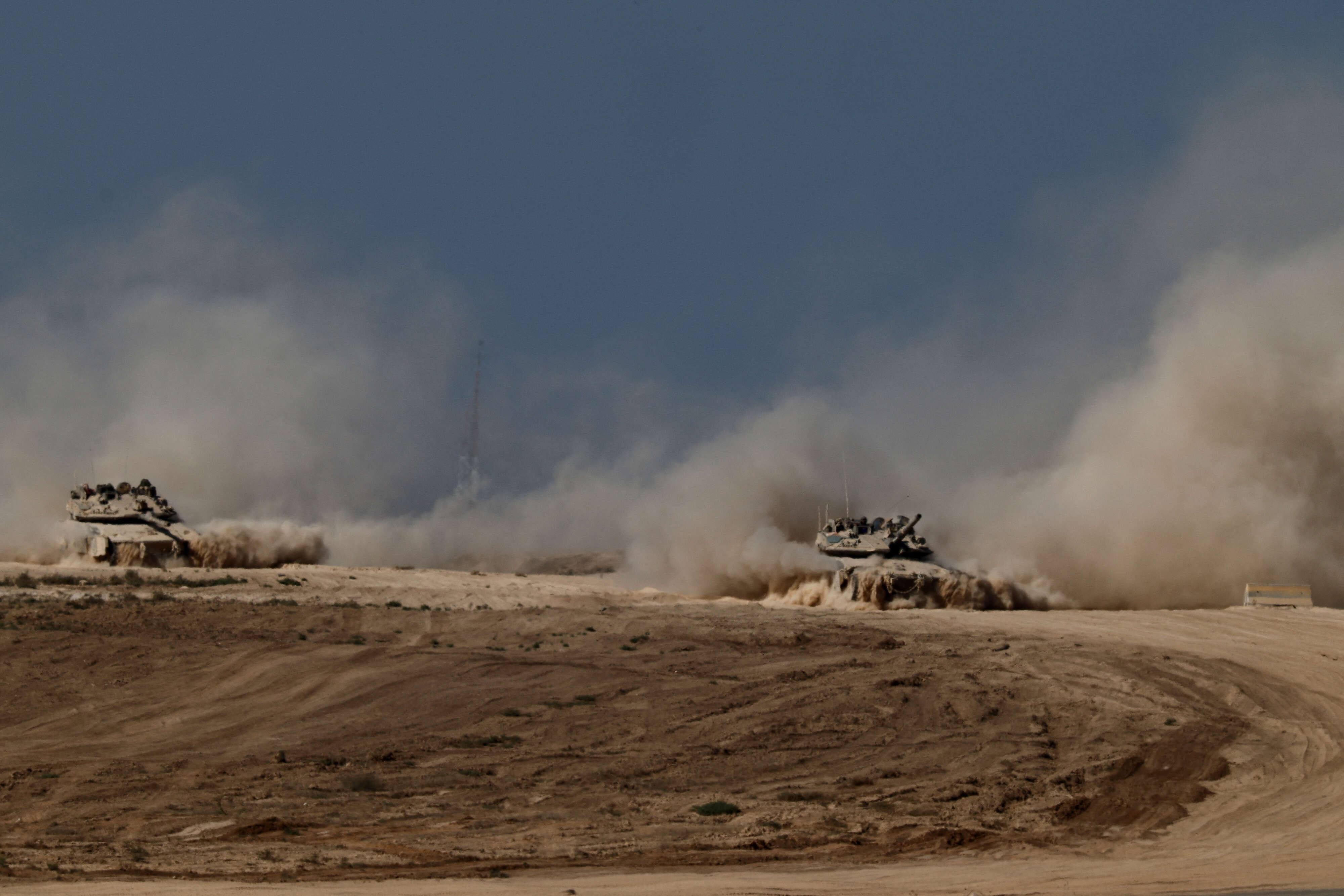 جيش الاحتلال الصهيوني بدأ المراحل الأولى من هجومه على مدينة غزة