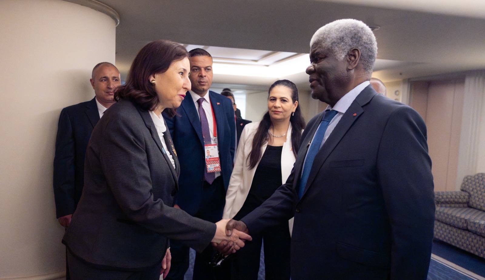 رئيسة الحكومة تجري لقاء مع الوزير الأول للكوت ديفوار