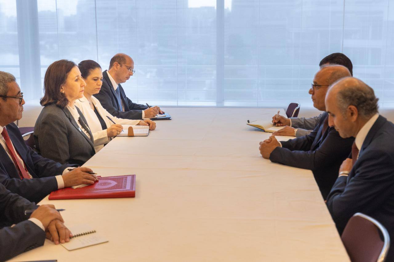 رئيسة الحكومة تجري لقاء مع رئيس الوفد الليبي وعضو المجلس الرئاسي. 