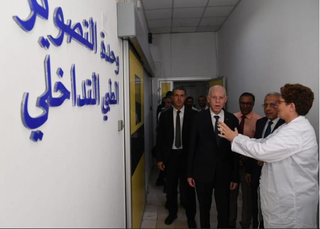  رئيس الجمهورية في زيارة غير معلنة إلى مستشفى الرابطة بالعاصمة