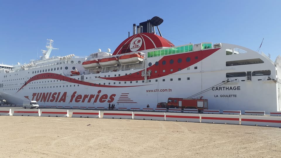  الميناء التجاري بجرجيس : وصول الباخرة "قرطاج" قادمة من ميناء جنوة (الايطالي) على أن تغادر مساء اليوم الميناء متجهة نحو مرسيليا