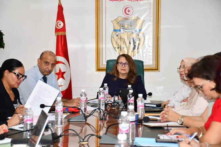 اللجنة القطاعية لتسريع انجاز مشاريع الفسفاط تستعرض نتائج المفاوضات حول مشروع أم الخشب والصعوبات المتعلقة بمشروع المظيلة 2
