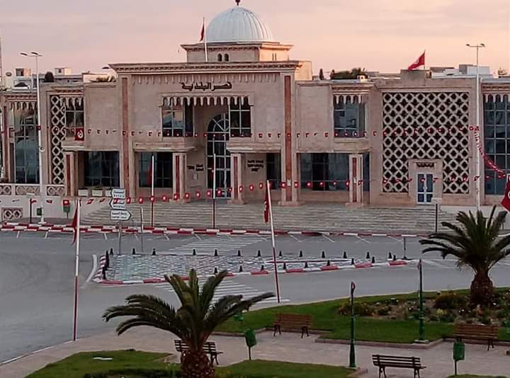 المنستير: تنظيم ندوة وطنية بقصر هلال حول "واقع وآفاق قطاع النسيج في تونس"