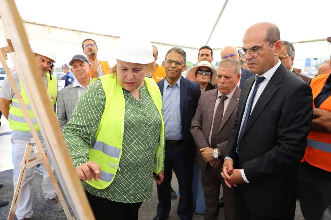 وزير التجهيز والإسكان يتفقد أشغال مشروع توسعة المدخل الجنوبي للعاصمة ويفتتح جسرا على مستوى مستشفى الحروق البليغة ببن عروس