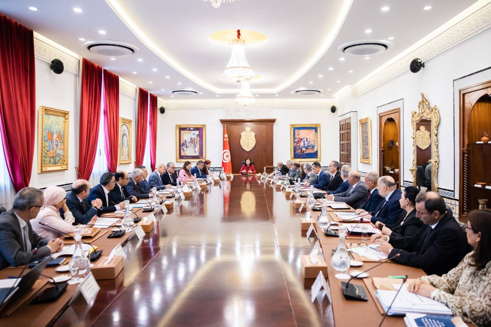 ‭ ‬البرامج والإجراءات الخاصة بالأحكام الجبائية والماليّة في مشروع قانون المالية لسنة 2026 محور مجلس وزاري