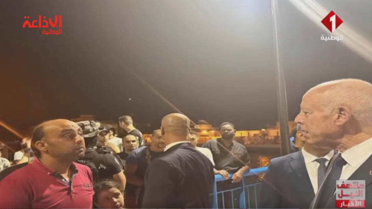 رئيس الجمهورية يؤدي زيارة فجئية إلى مدينة حلق الوادي