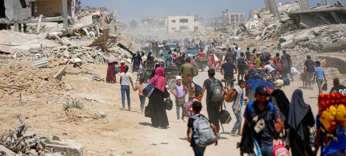 غزة : نزوح عشرات الآلاف بسبب الهجوم العسكري الصهيوني