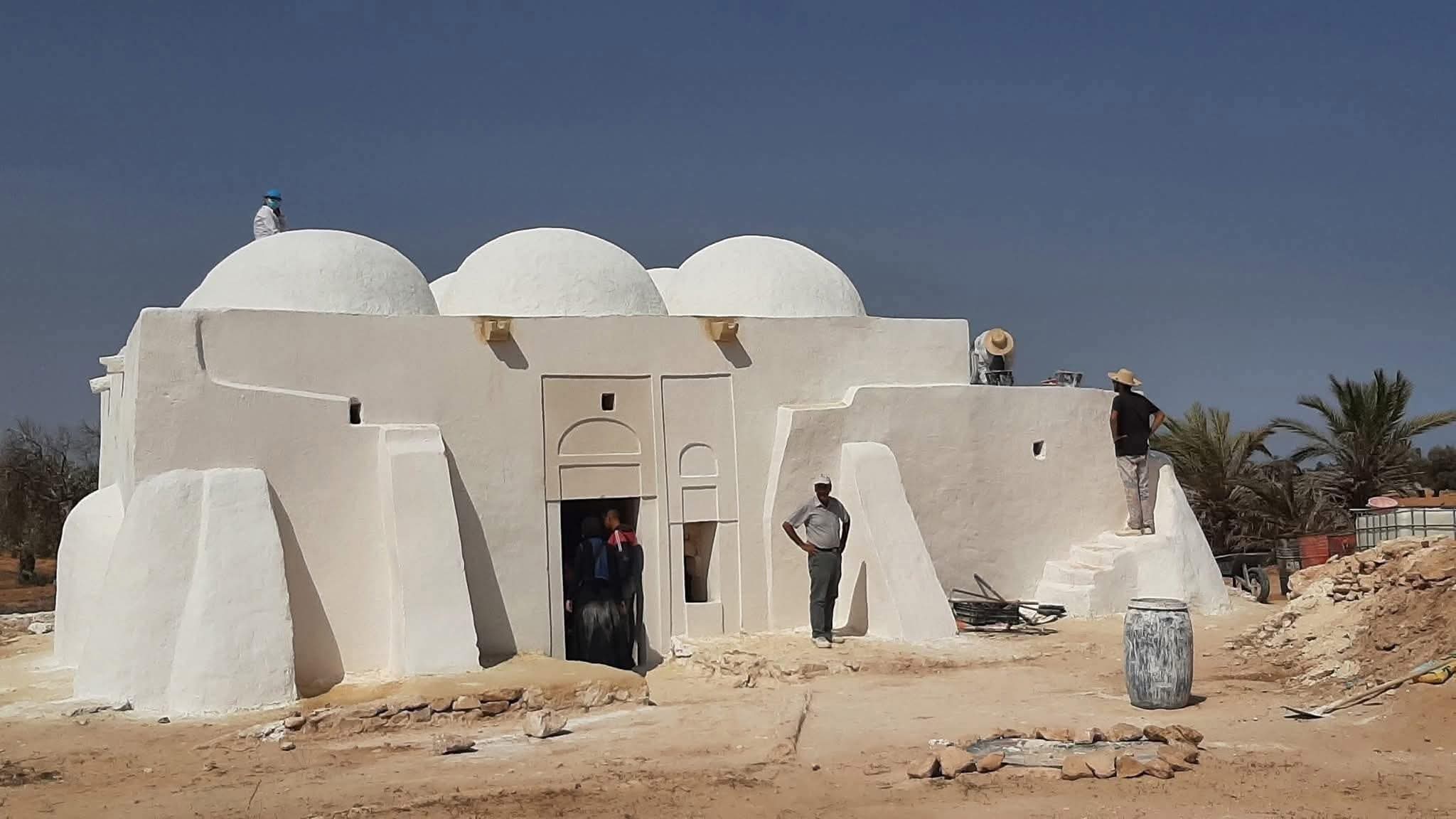  المعلم التاريخي جامع بن معزوز بجزيرة جربة يستعيد رونقه وبريقه بعد أشغال الترميم