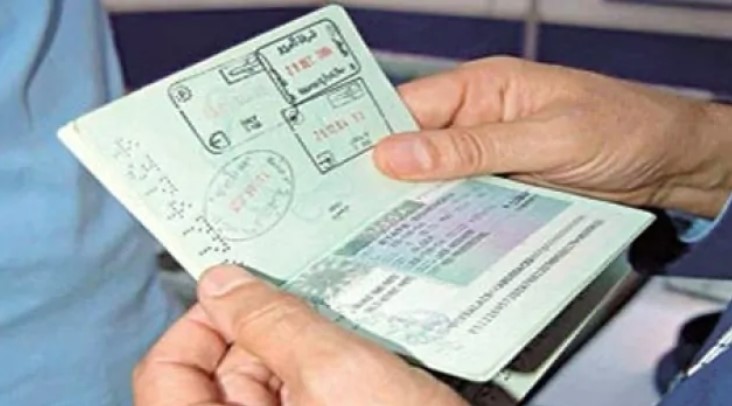 وضع خدمة اقتناء طابع السفر الإلكتروني على الخط