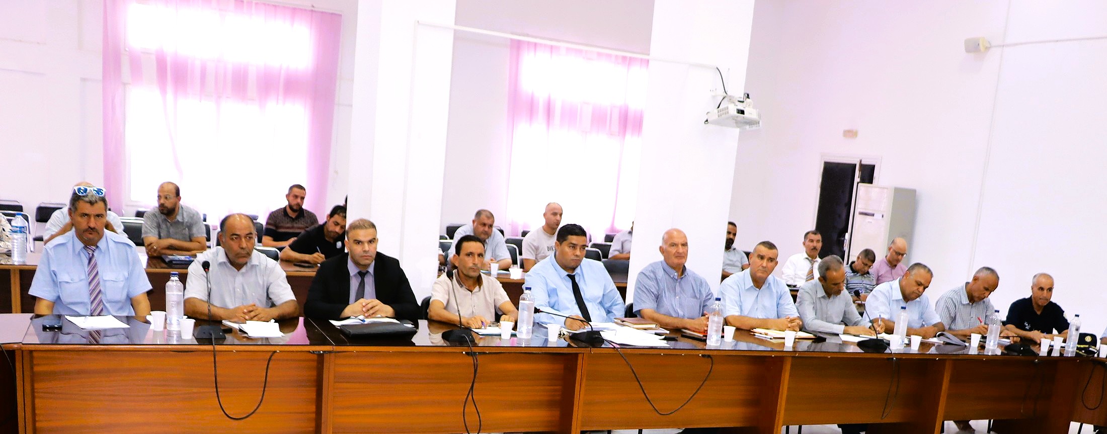 مدنين: ضبط اجراءات عملية لمجابهة أخطار التقلبات المناخية خلال موسم الامطار
