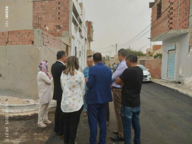 قابس: متابعة مشروع تعبيد الطرقات ببوشمة