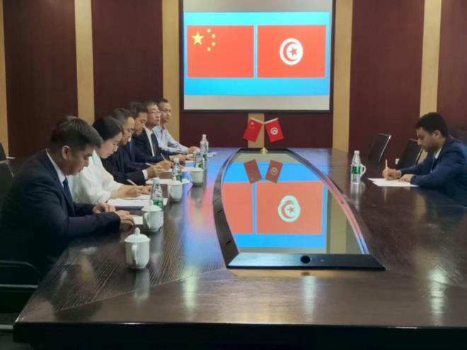 سفارة تونس ببكين: حرص على دفع الدبلوماسية الاقتصادية وتعزيز حضور تونس في التظاهرات الدولية بالصين