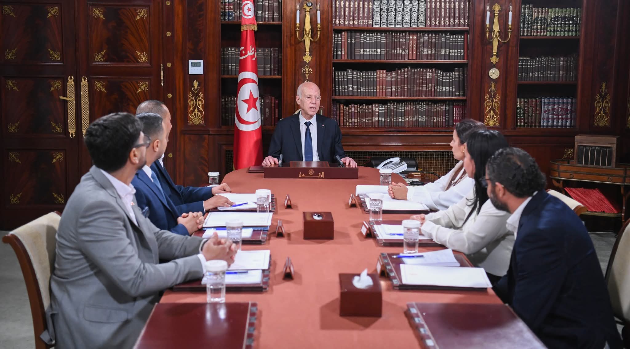 في اجتماعه بعدد من حاملي الدكتوراه سعيد يؤكد ان شفافية المناظرة هي اساس الانتداب وضمان لتكافؤ الفرص