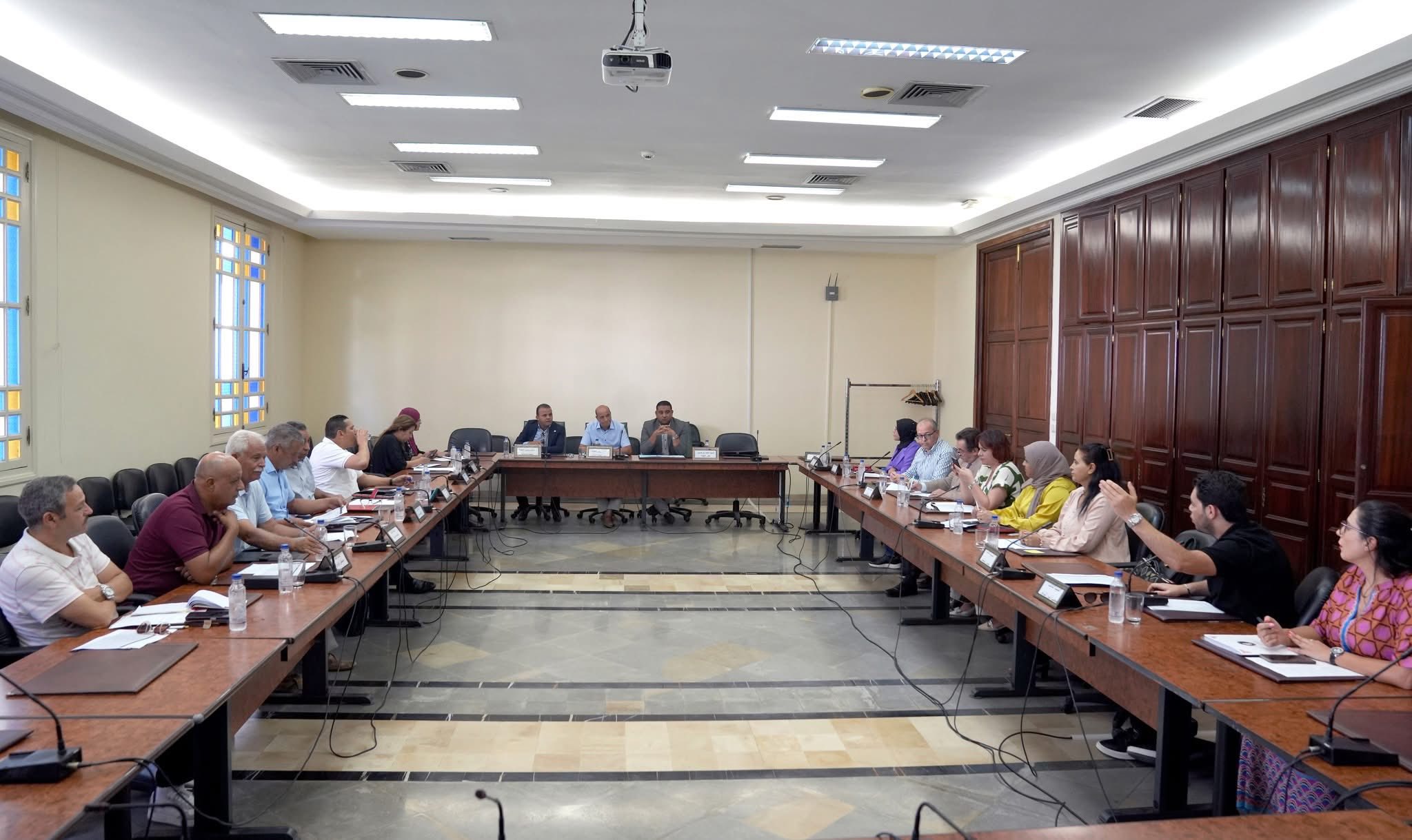 لجنة المالية