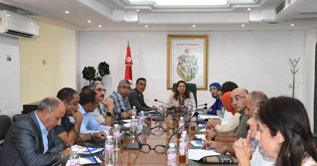  وزيرة الصناعة تتابع تقدم مشروع النقل الهيدروليكي للفسفاط 