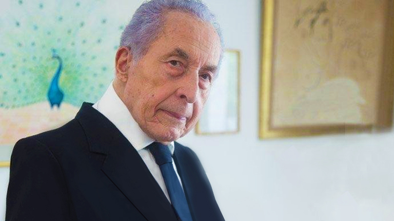 أسرة الفقيد الشاذلي القليبي تهب مكتبته الخاصة لدار الكتب الوطنية