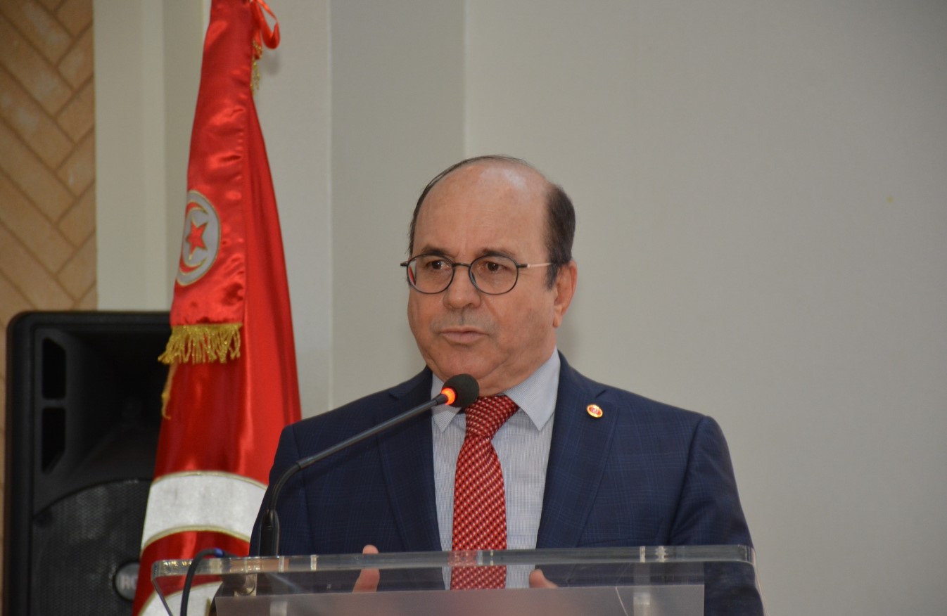 وزير السياحة : مزيد تحسين الخدمات المقدمة للسياح الصينيين